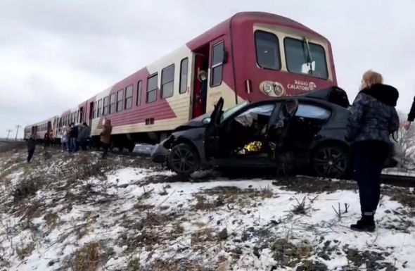 Tragédia a síneken: meghalt egy 23 éves fiatalember és egy 25 éves lány